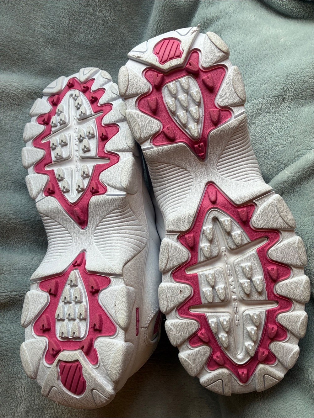 K-Swiss Women's Classic White Athletic Sneakers with Pink Accents- Size 8 - Picture 5 of 10